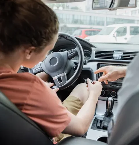 Automatic driving lesson in dual-control car in Melbourne